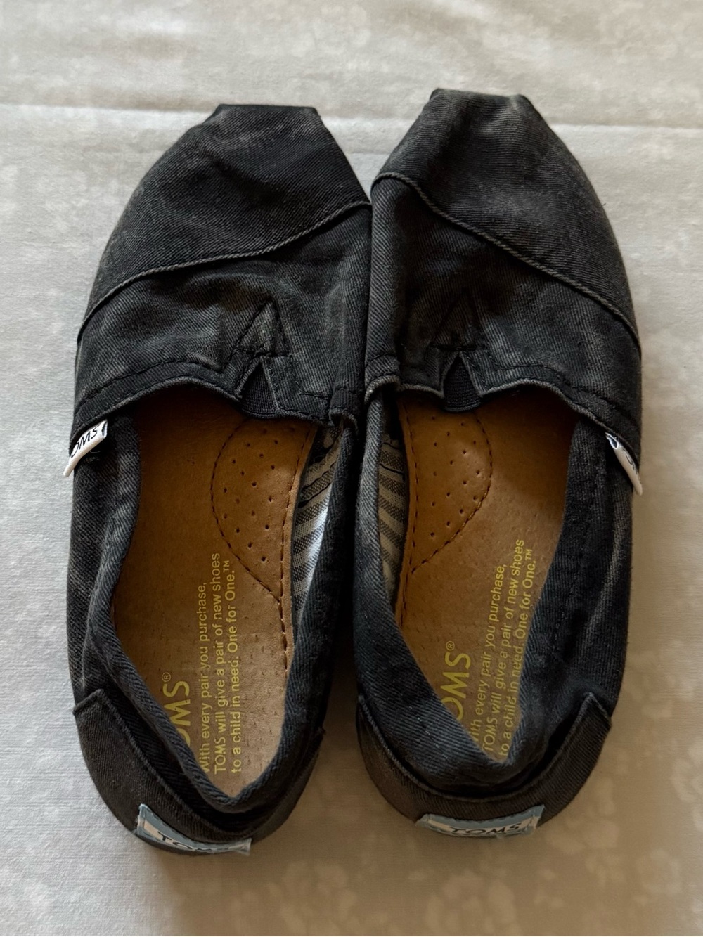TOMS Classic Canvas Slip-On Shoes - Black W6